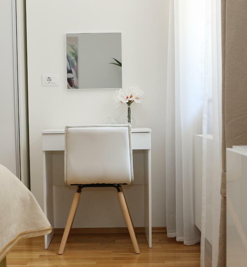 Apartman Nebo Pola Esterno foto