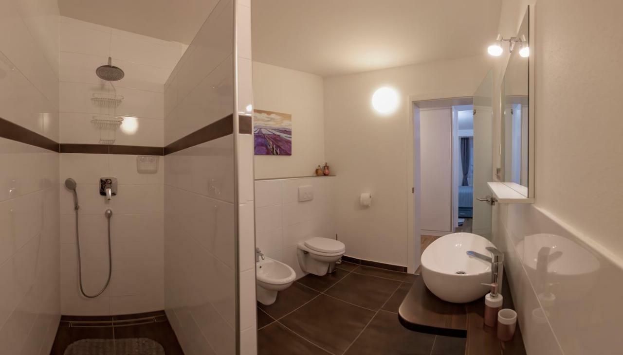 Apartman Nebo Pola Esterno foto