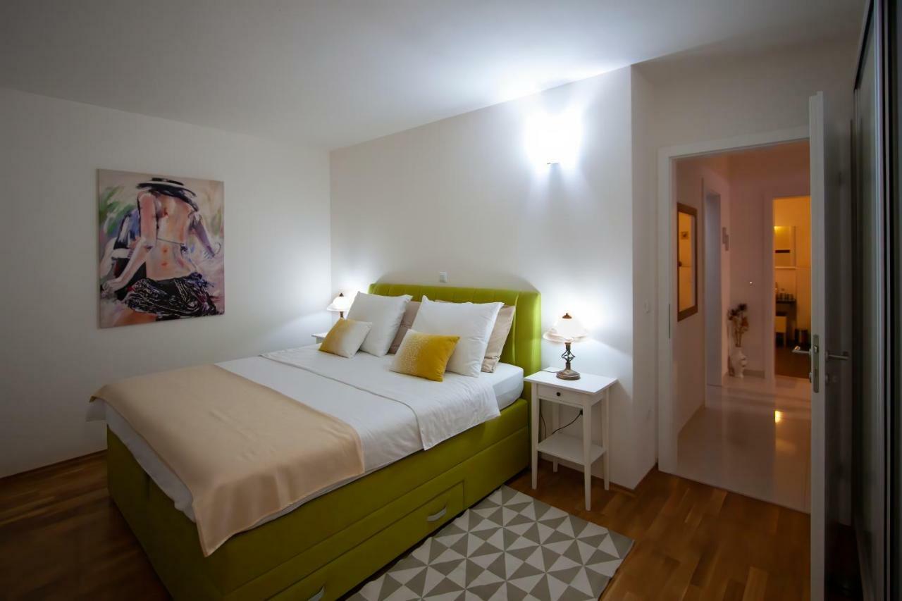 Apartman Nebo Pola Esterno foto