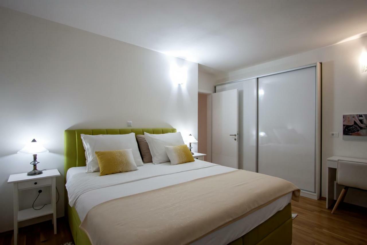 Apartman Nebo Pola Esterno foto